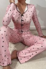 Kadın Pembe Pembe Fiyonk Detaylı Kalpli Pijama Takımı 7171
