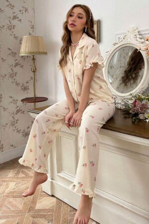 Kadın Ekru Çiçek Desenli Pijama Takımı 7036