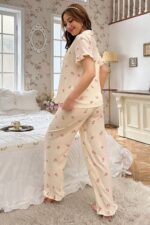 Kadın Ekru Çiçek Desenli Pijama Takımı 7036