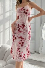 Pembe İp Askılı Kiraz Çiçeği Sakura Desenli Midi Boy Gecelik