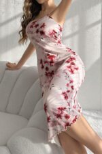 Pembe İp Askılı Kiraz Çiçeği Sakura Desenli Midi Boy Gecelik