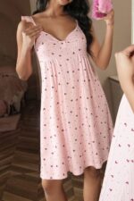 Pembe Volan Askılı A Kesim Kalp Desenli Mini Gecelik 15961.56.S
